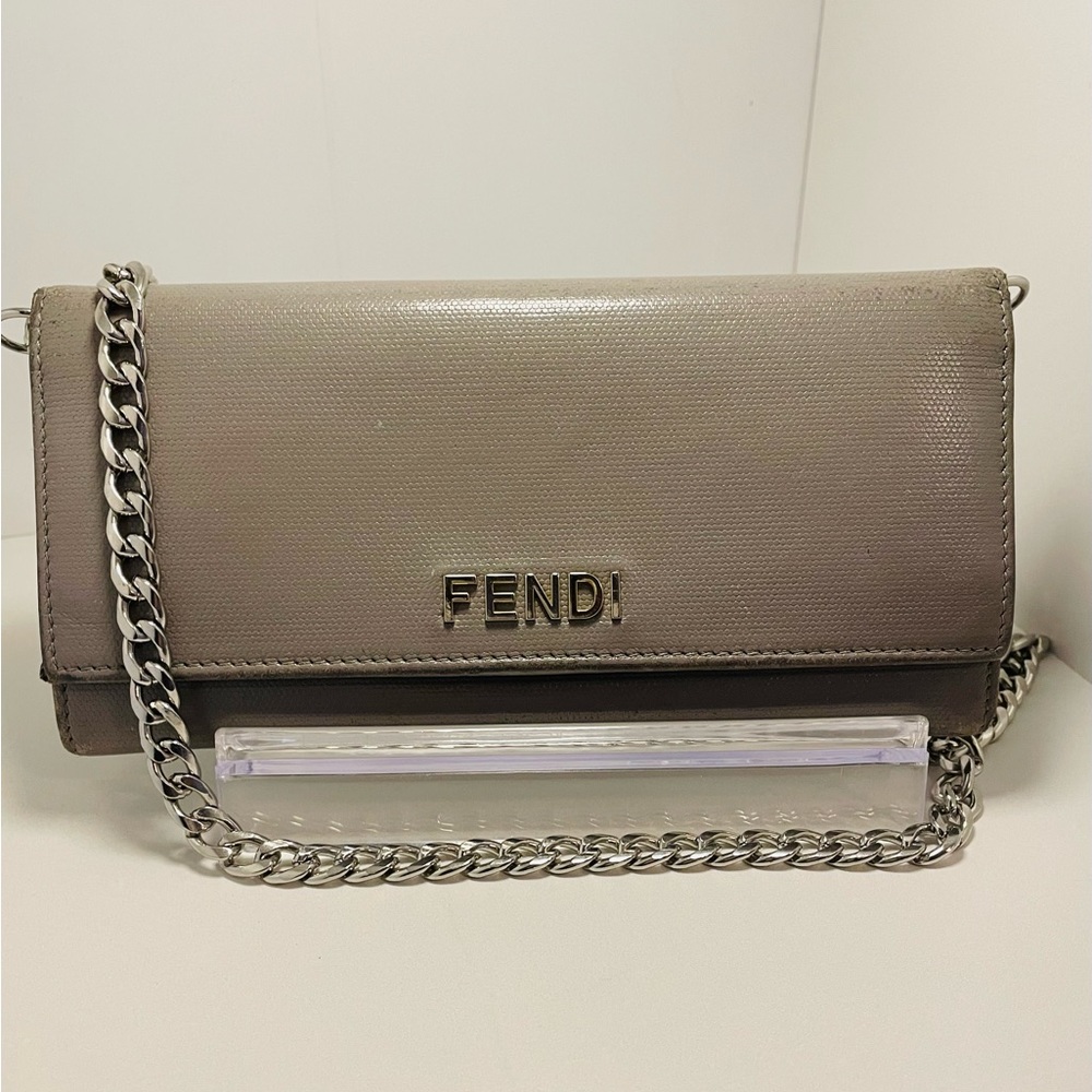 COPY - Fendi authentic Continental wallet with removable chain - Picture 3 of 15